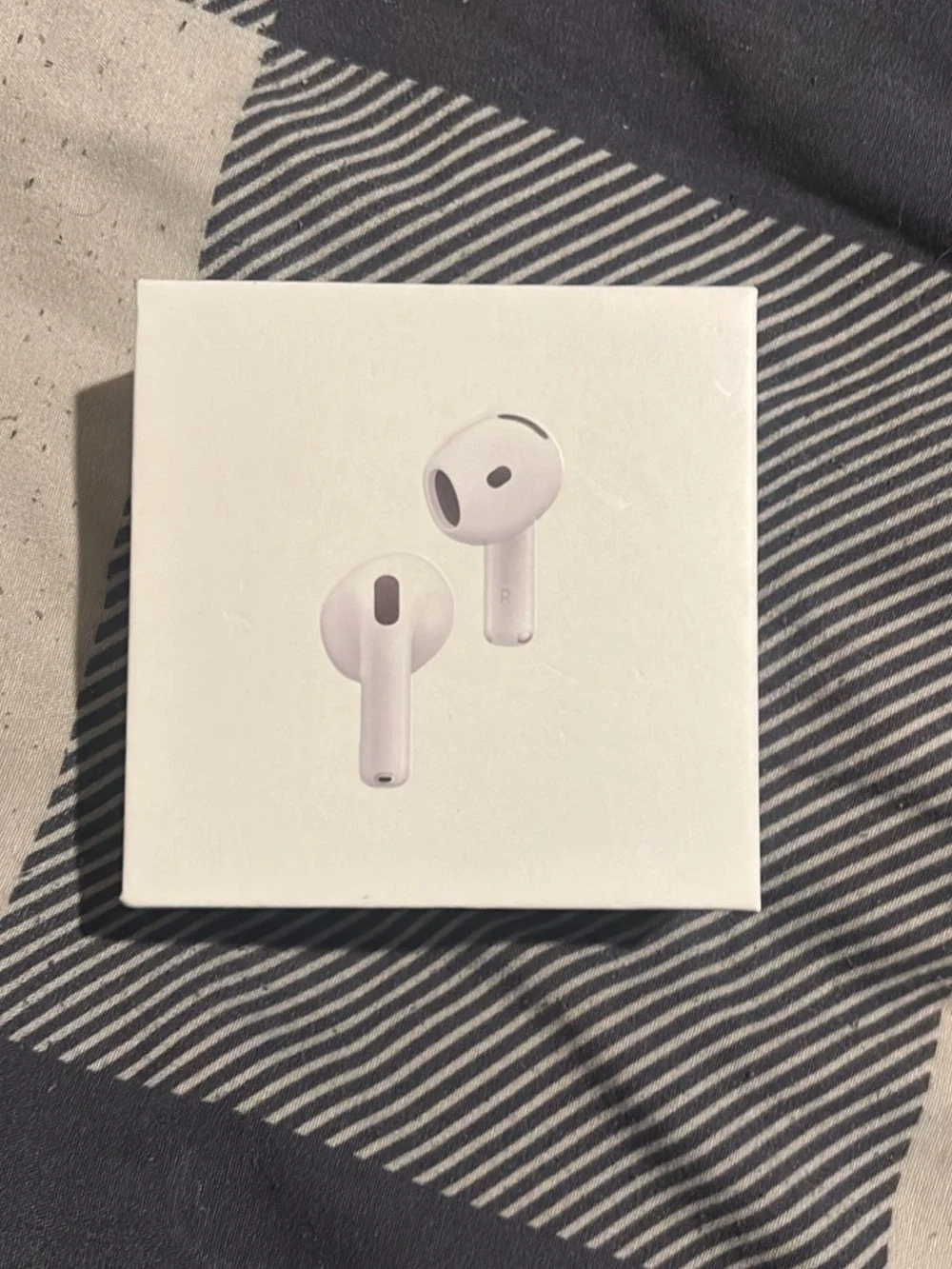 white bluetooth earbuds with ANC Box